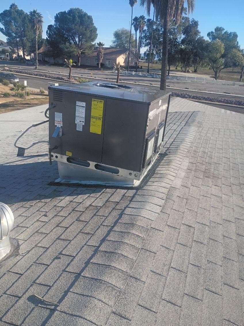 Gallery photos for Outdated HVAC Relacement with Long-Lasting Solution: Image #2